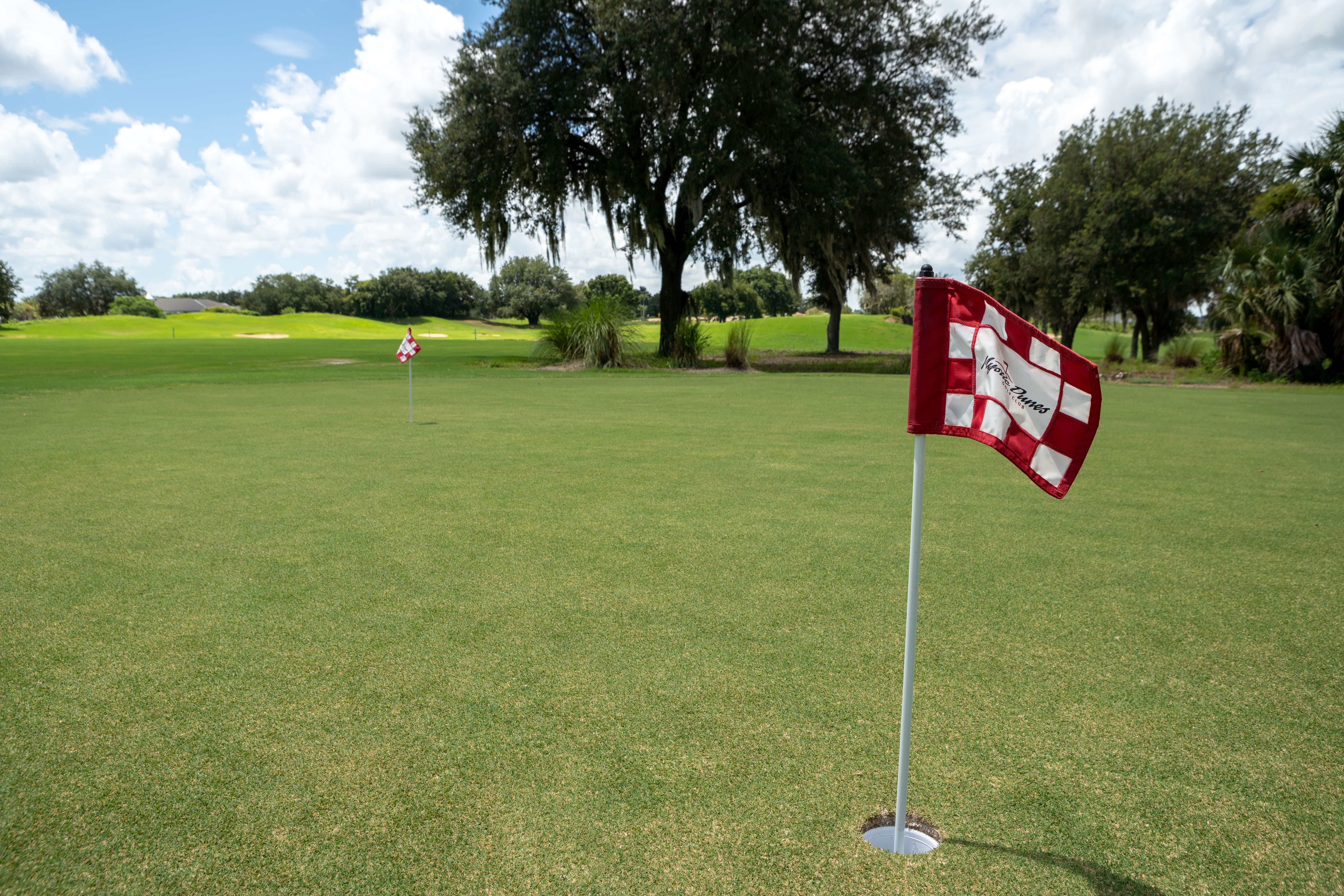 mystic dunes hole flag